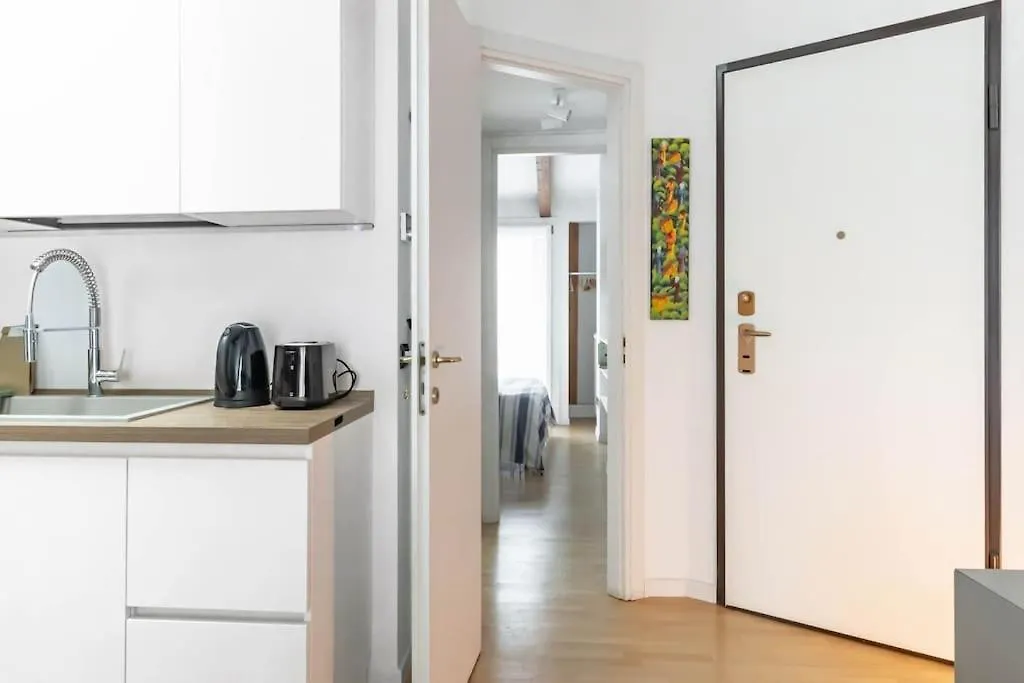 Apartment Rovetta 14 - Milan City - By Host4U Italy