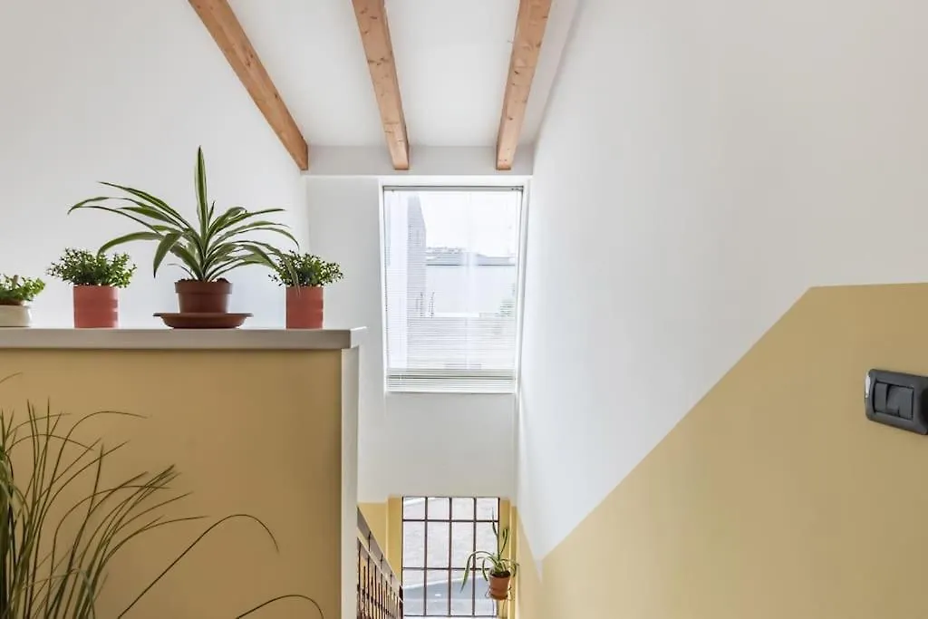 Apartment Rovetta 14 - Milan City - By Host4U