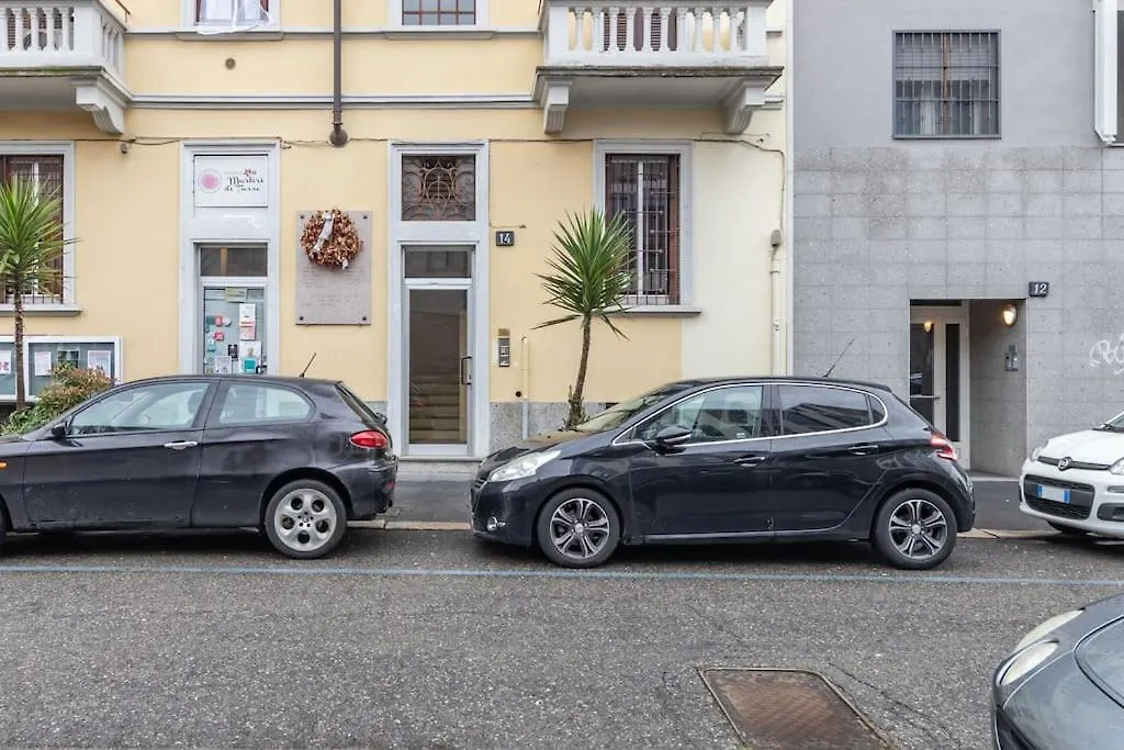 Appartamento Rovetta 14 - Milan City - By Host4U Italia